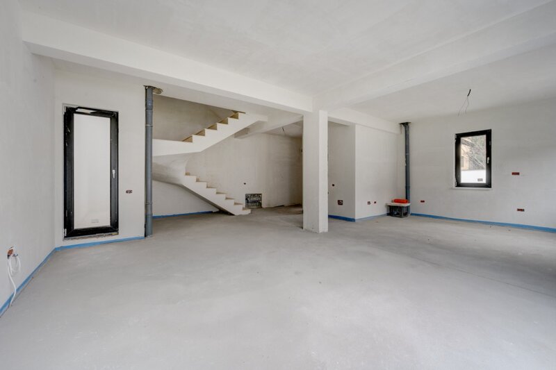 Pacii Se preda finisata - 4 bai - 3 dormitoare - curte - parcare -  metrou Pacii